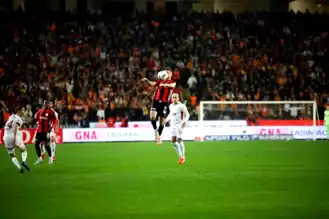 Galatasaray, Gaziantep FK'yı 1-0 Önde