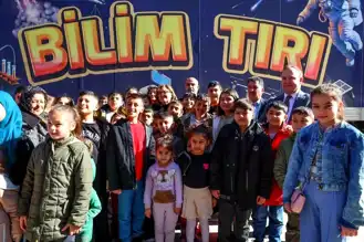 Gaziantep'te Bilim Tırı Çocuklarla Buluştu