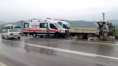 Gaziantep'te Çarpışma: 1 Ölü, 2 Yaralı