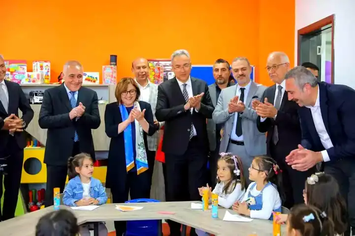 Gaziantep'te Çalışan Anne-Babalar İçin Gece Kreşleri!