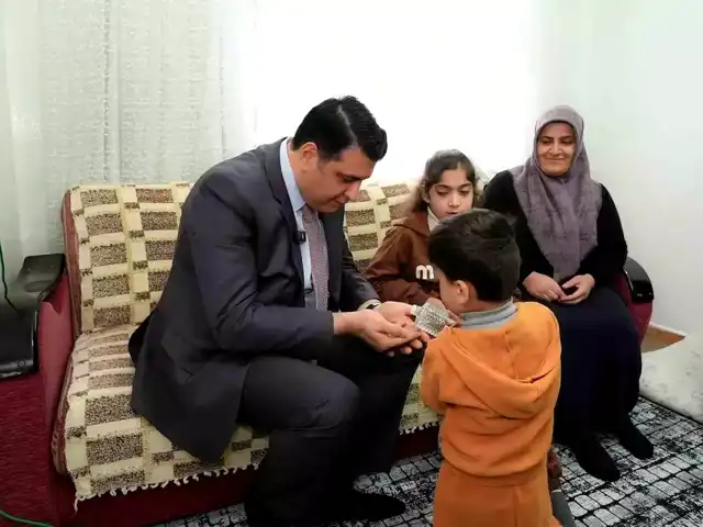 Yılmaz, Engelli Aileleri Ziyaret Etti